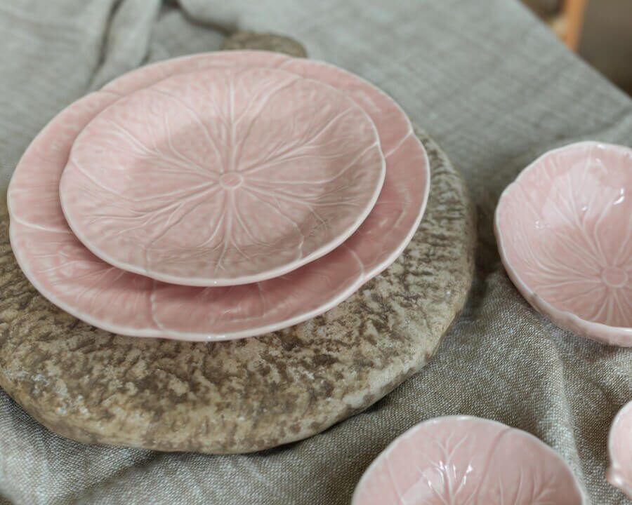 Cabbage Leaf Powder Pink Dinnerware Collection image 3